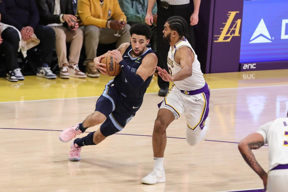 对很多年轻 对很多年轻