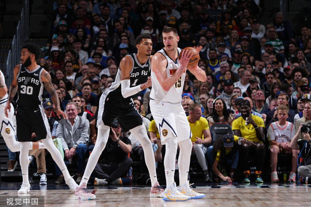 他们都有一 他们都有一